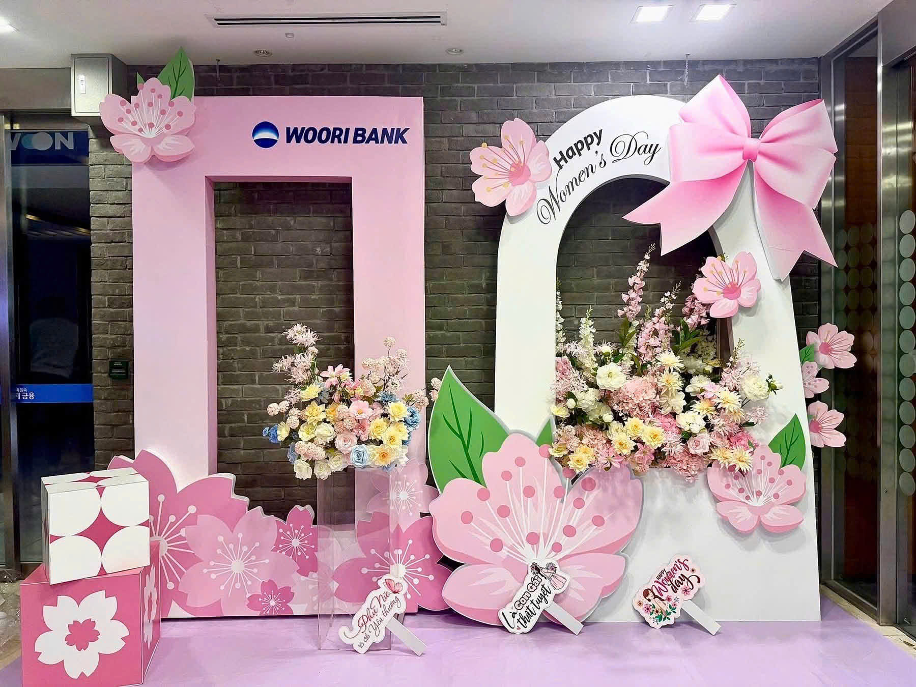 Trang trí backdrop 20/10 tại Nam Từ Liêm